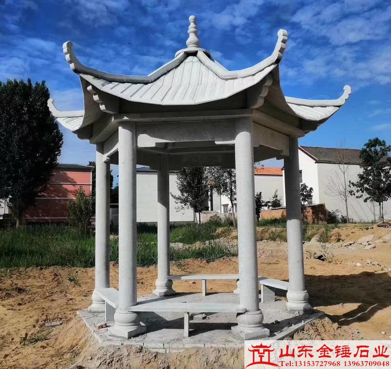 圆顶石雕凉亭的布置